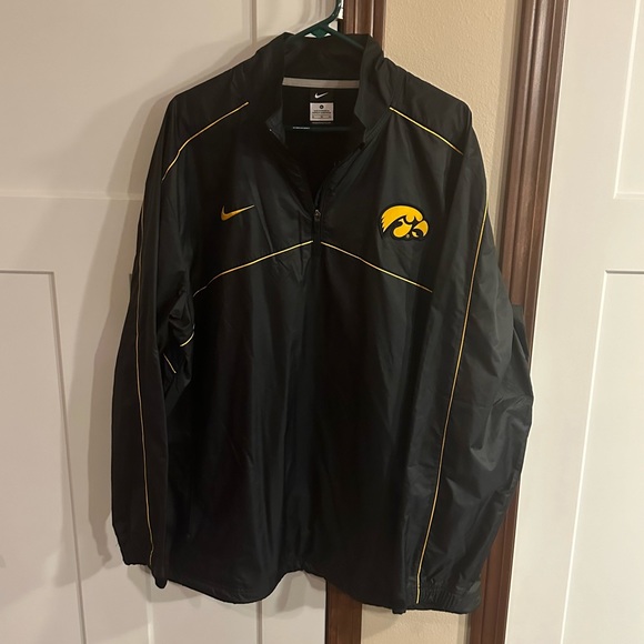 Nike Other - Nike Iowa Hawkeyes Men’s Windbreaker Jacket Size XL